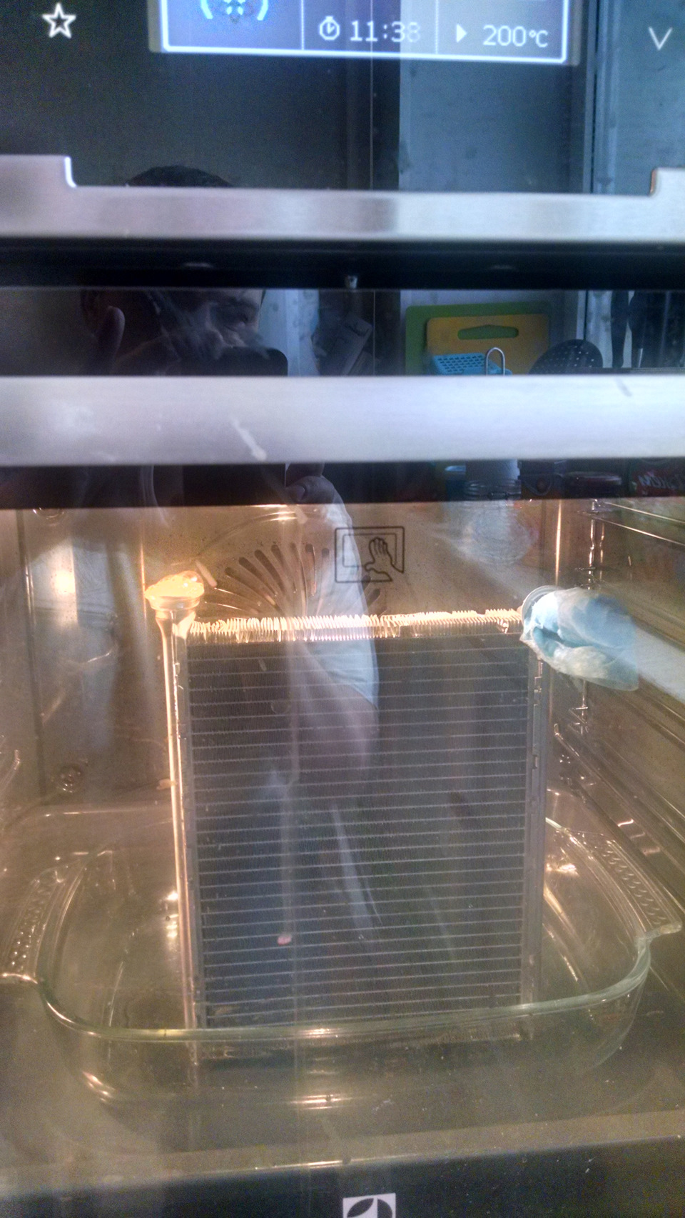 Промывка радиатора отопителя, для тех у кого перестала греть печка ...