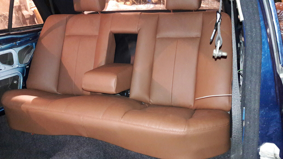 Фото в бортжурнале Mercedes-Benz E-Class (W124)