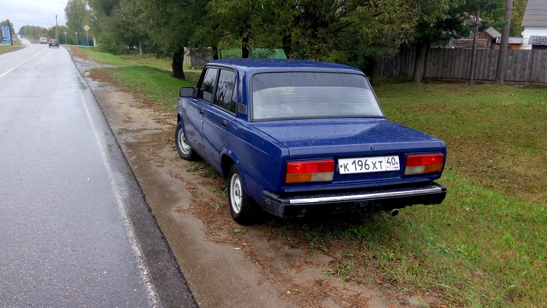 Lada 2107 синий