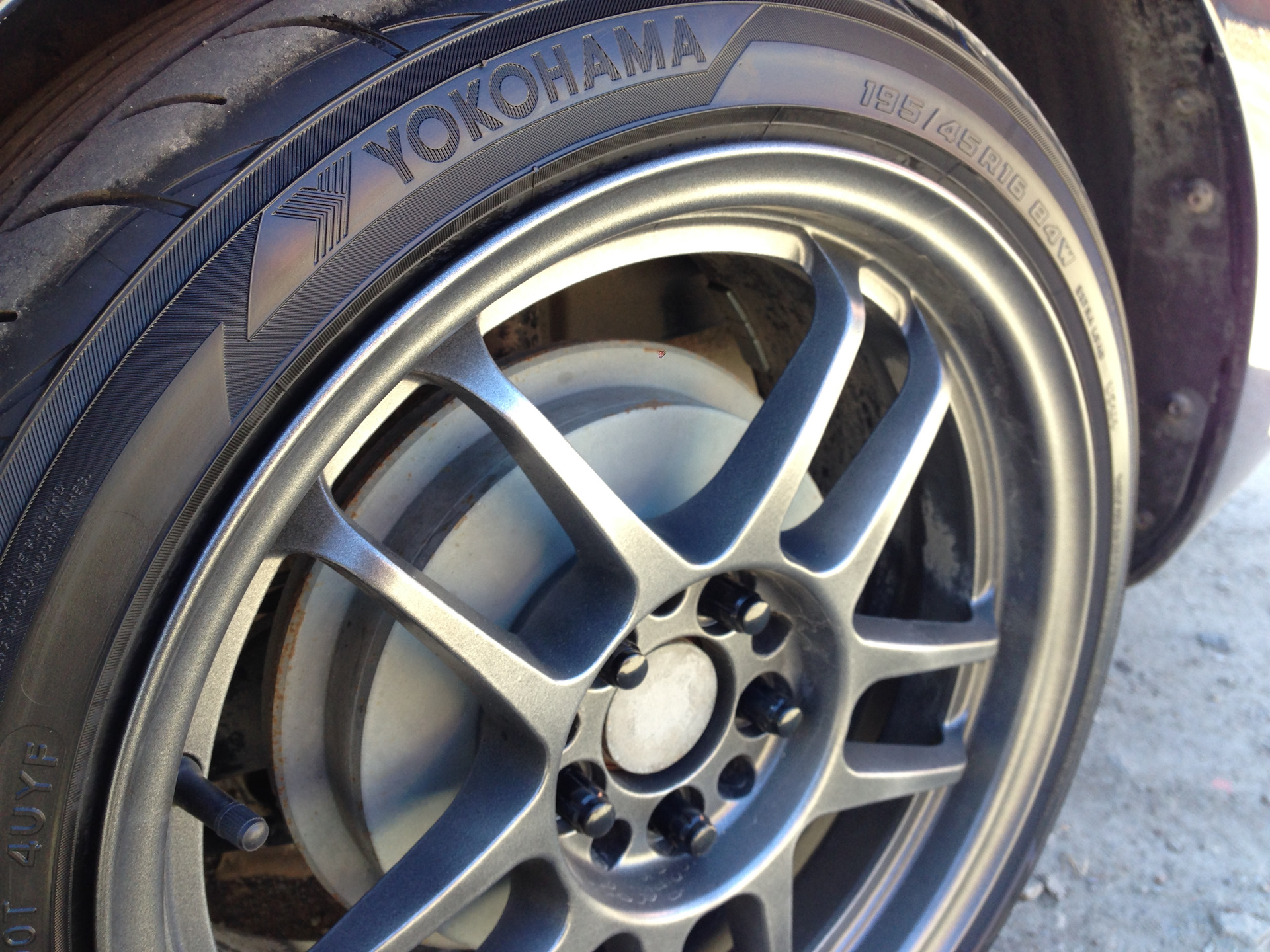 Yokohama Advan Fleva 205 55 R16 Купить