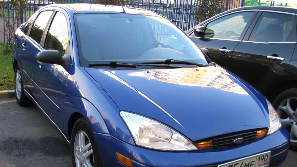 Фокус 1 2.0 американец. Ford Focus 1 синий. Ford Focus, 2002 седан 2.0. Форд фокус 1 синий седан. Форд фокус 1 2002 американец.