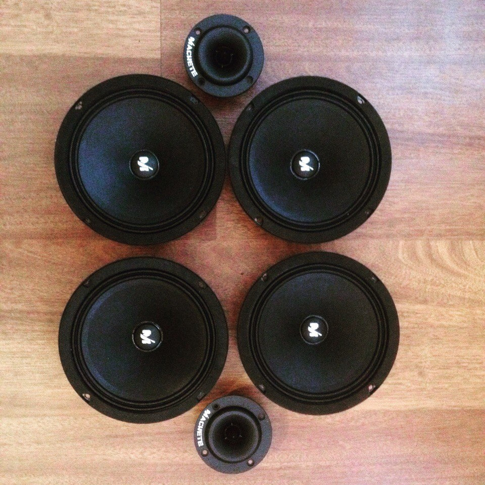 фронт — Lada Приора хэтчбек, 1,6 л, 2010 года | автозвук | DRIVE2