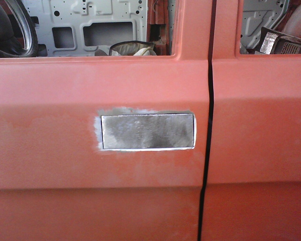 Левая сторона (юбка, двери, зачистка, сварка, грунтование) — ГАЗ 2410 ...