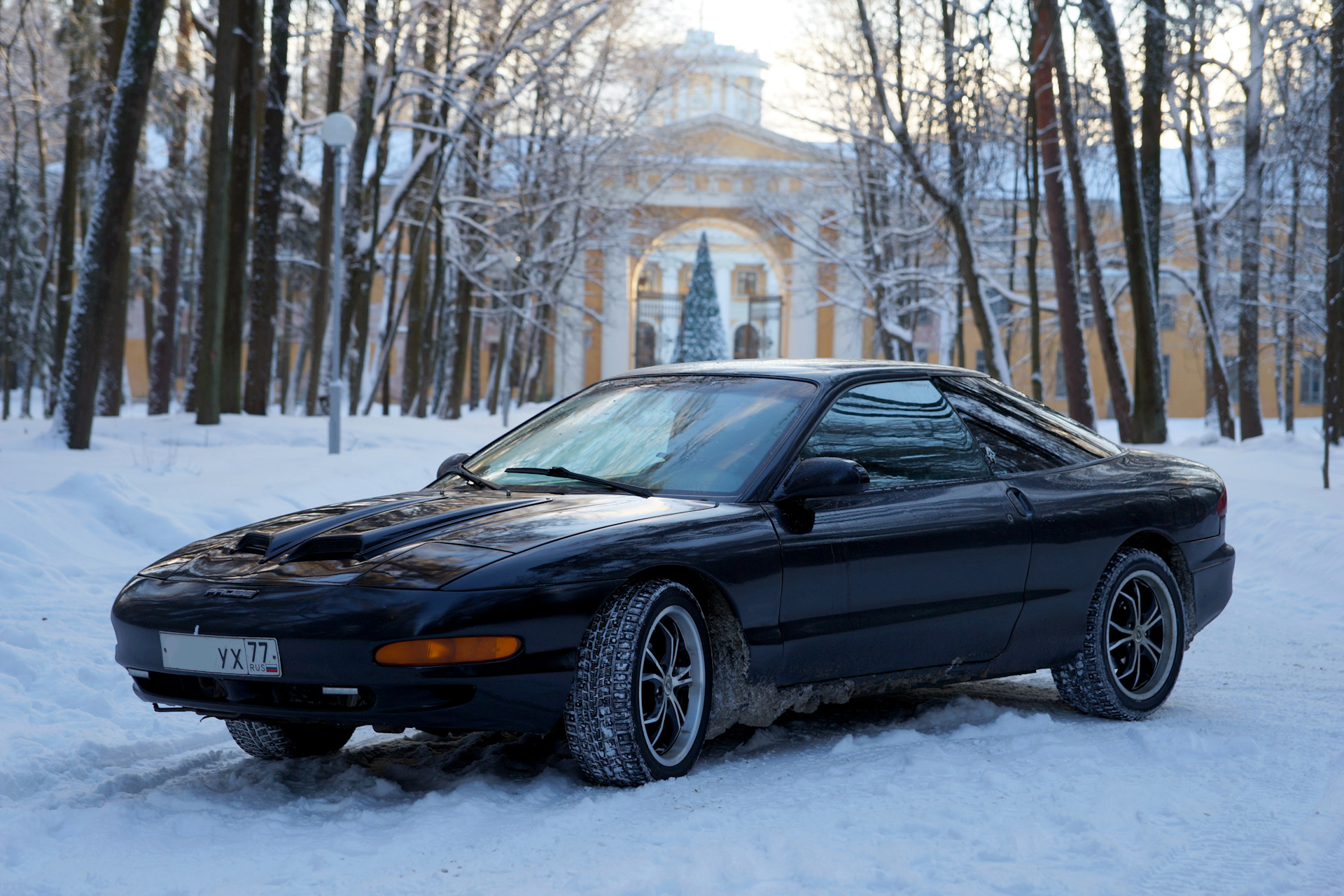 Ford Probe в снегу