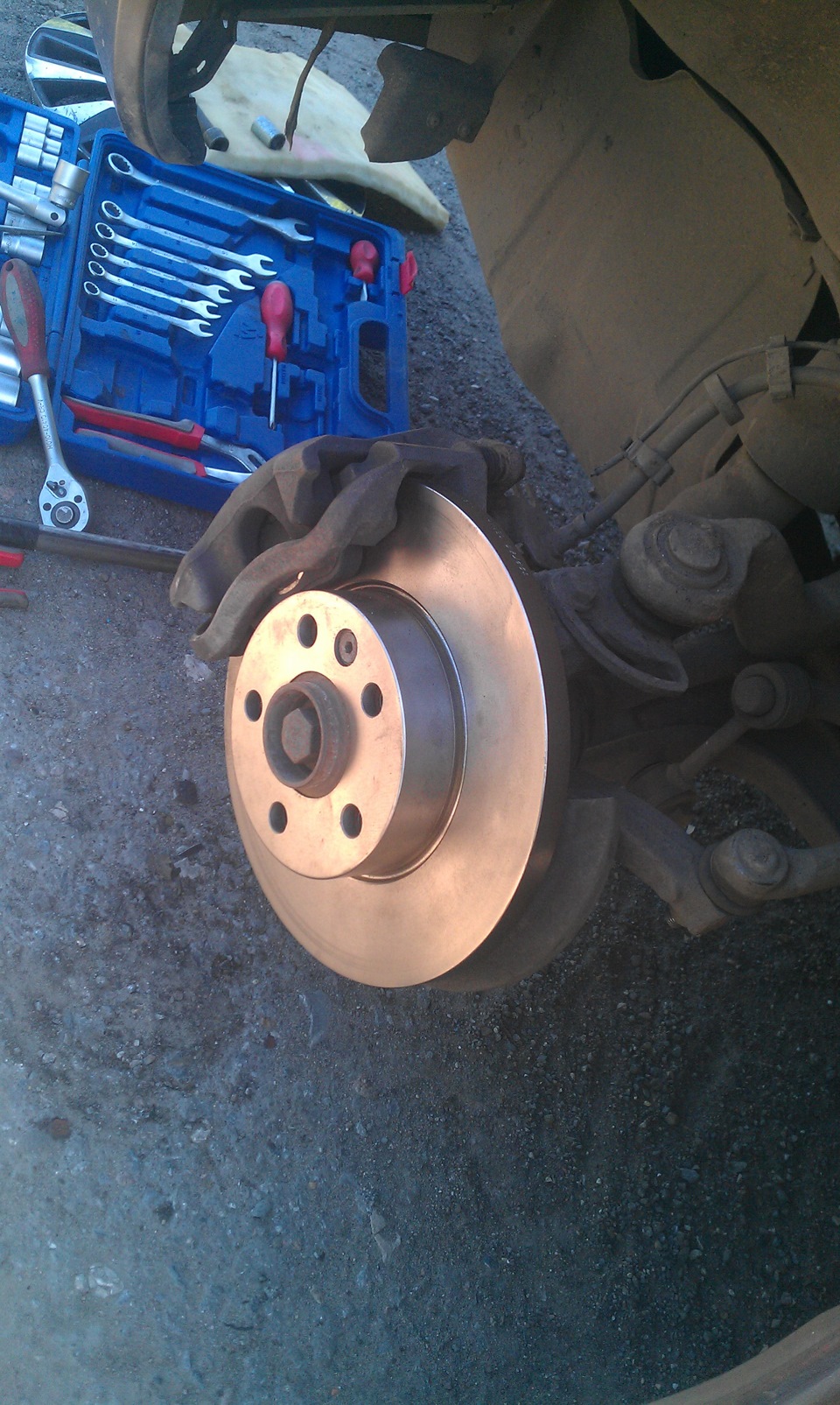 Лопнул тормозной диск! — Volkswagen Transporter T4, 2 л., 2002 года ...