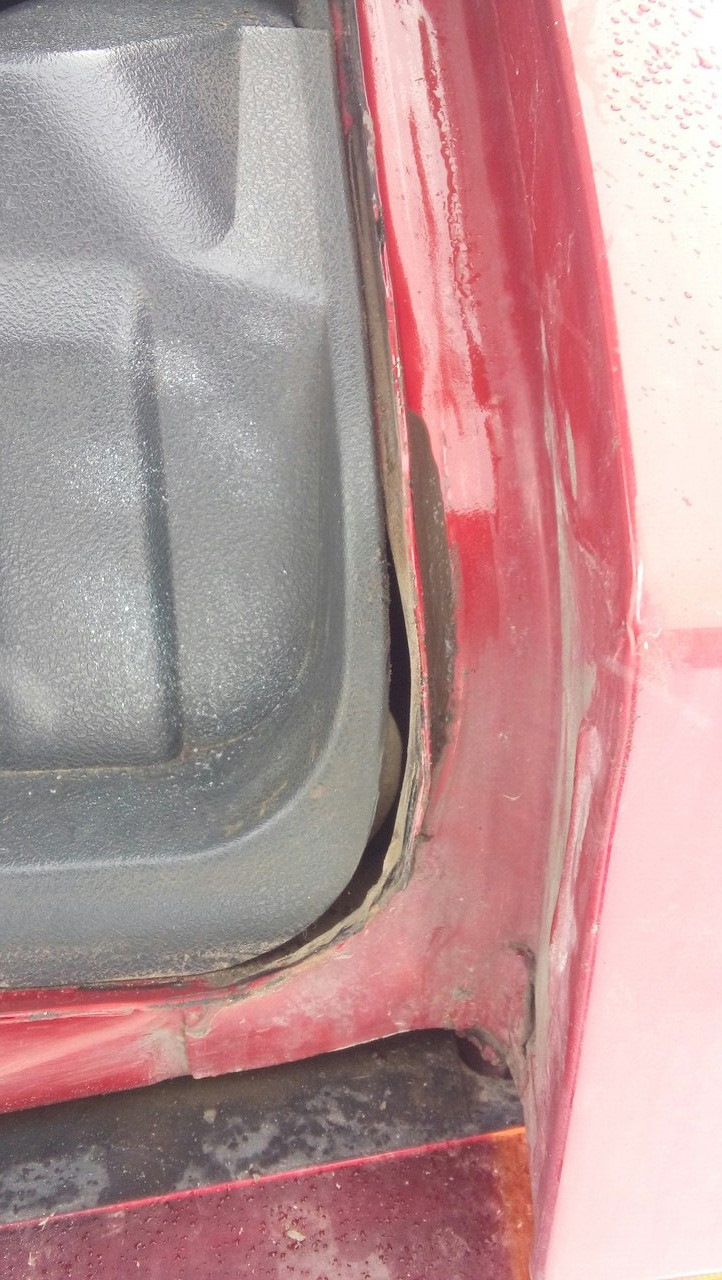 Замена уплотнителя багажника — Lada 2114, 1,6 л, 2008 года | своими ...