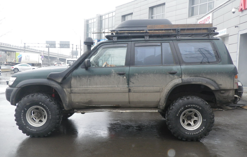 Ну вот, теперь и на внедорожник похоже — Nissan Patrol GR II (Y61)
