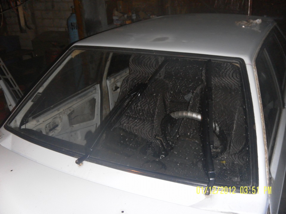 Поводки дворников от десятки' на девятку'. — LADA 21093, 1,5 л., 1989 ...