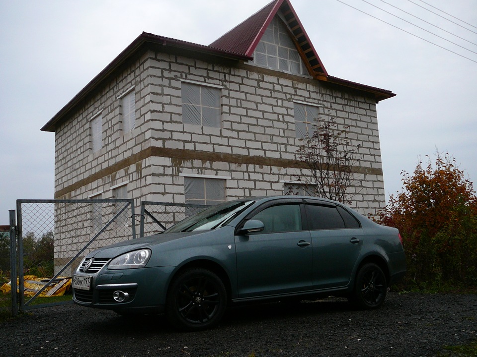 Свернул головку колесного болта. — Volkswagen Jetta V, 1,6 л, 2009 года ...