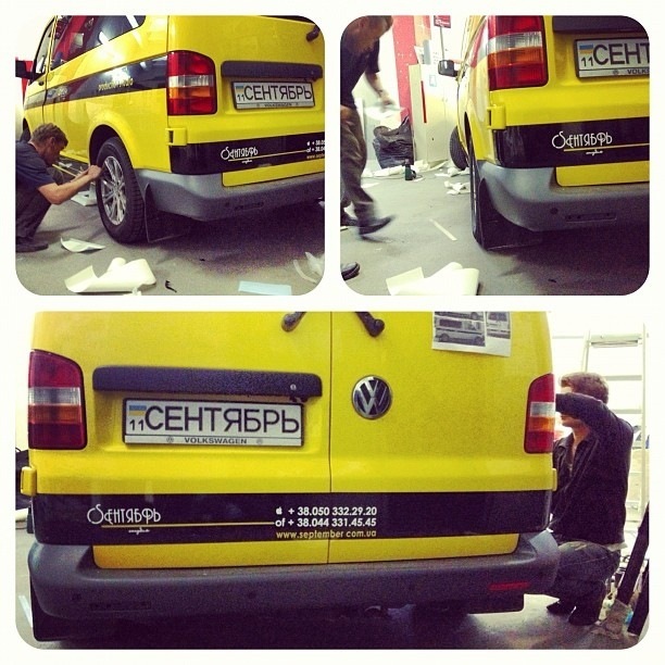 Процес поклейки пленки — Volkswagen Transporter T5, 2,5 л, 2007 года ...