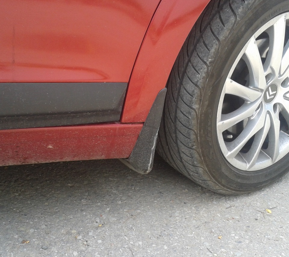универсальные брызговики — Citroen C4 (1G), 1,6 л, 2007 года ...