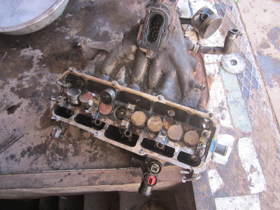 Жрет масло будем менять кольца вкладыши, ремонтировать головку ...