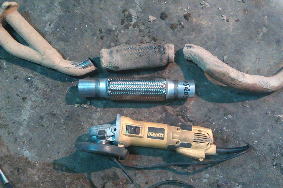 Замена гофры на глушителе — Toyota Carib (95), 1,6 л, 1991 года ...