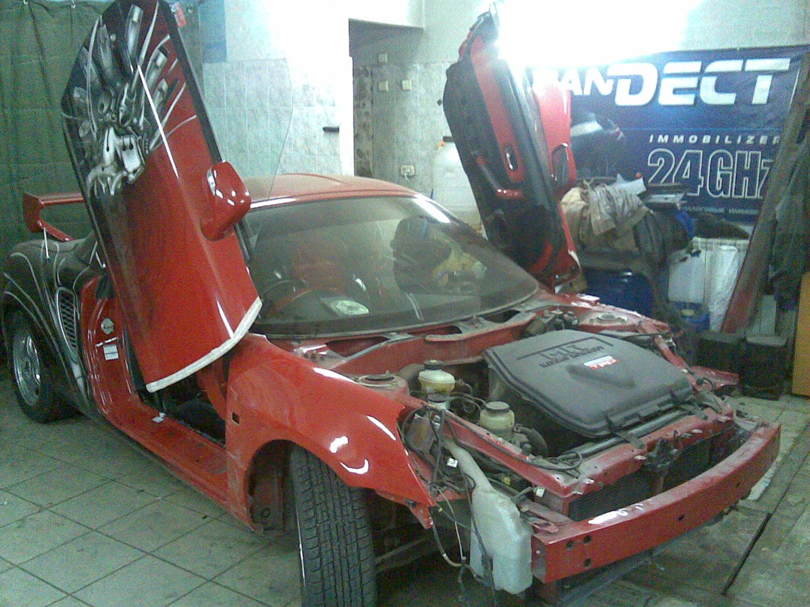 Lambo doors first opening - Toyota MR-S 18 L 2001