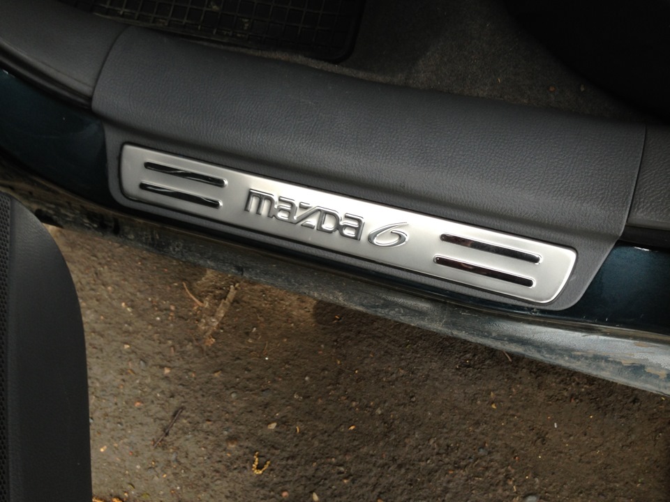 Накладки на пороги — Mazda 6 (1G) GG, 2 л, 2004 года | стайлинг | DRIVE2