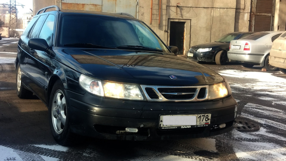 Saab 9-5 black Pegasus