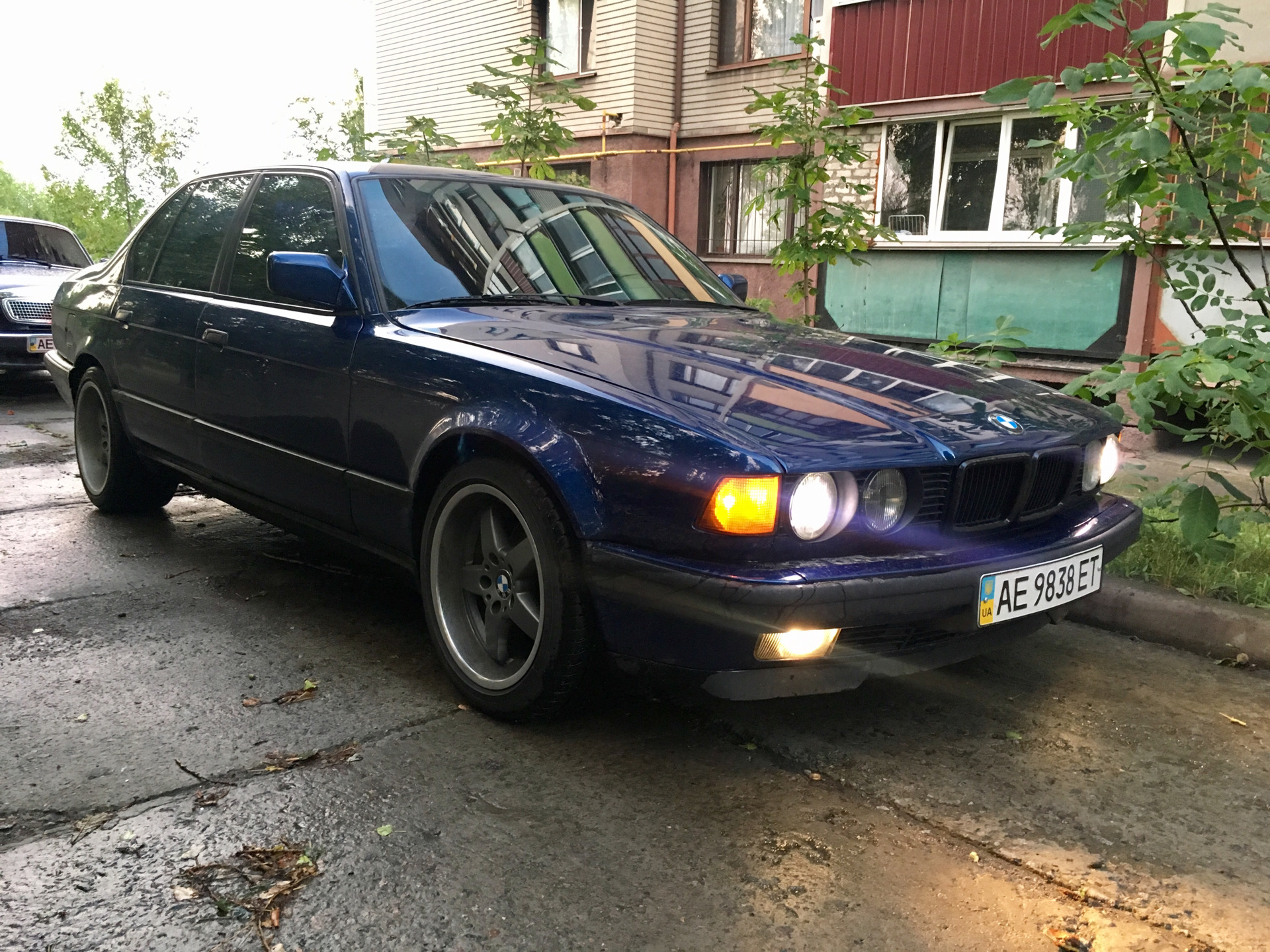 Ну 32. БМВ 730 1993. BMW 7 1993 года. BMW 730 1993 Tuning. BMW 730 v8.