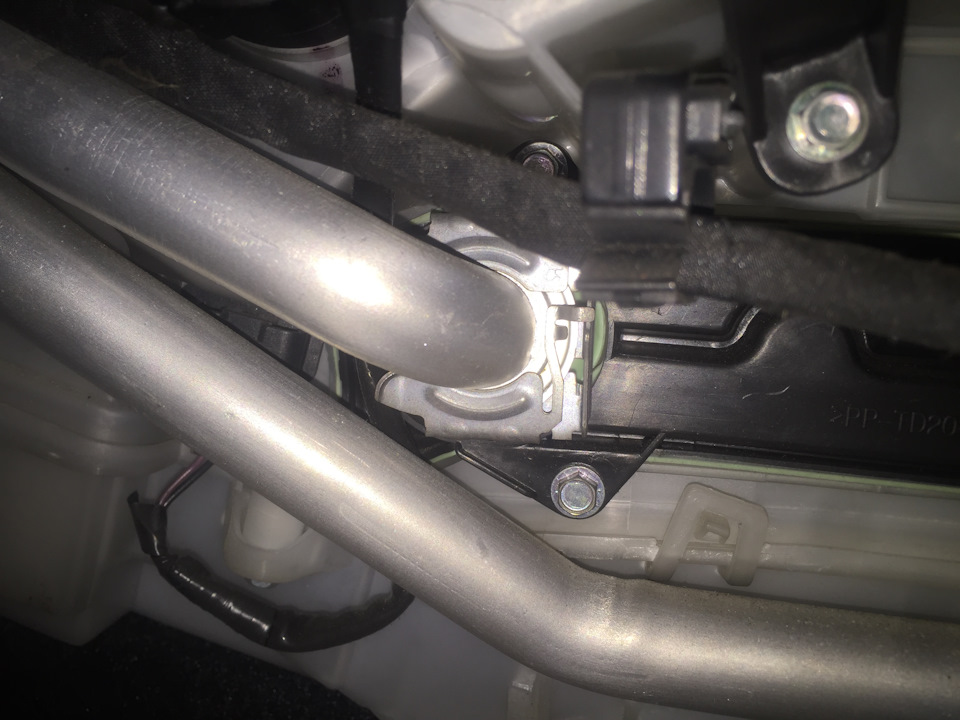 Промывка радиатора печки (отопителя салона) Peugeot 308 2010 года! — DRIVE2