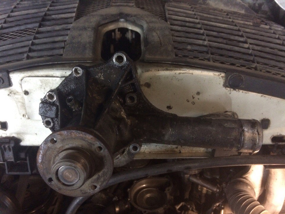 Посторонний глухой стук при работе ДВС 2 — Mercedes-Benz CLK (W208), 2 ...