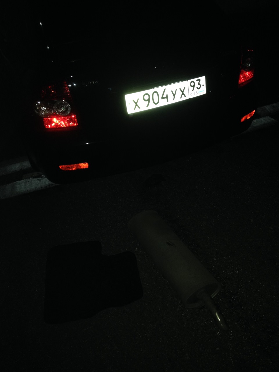 минус глушитель)) — Lada Приора хэтчбек, 1,6 л, 2011 года | своими ...