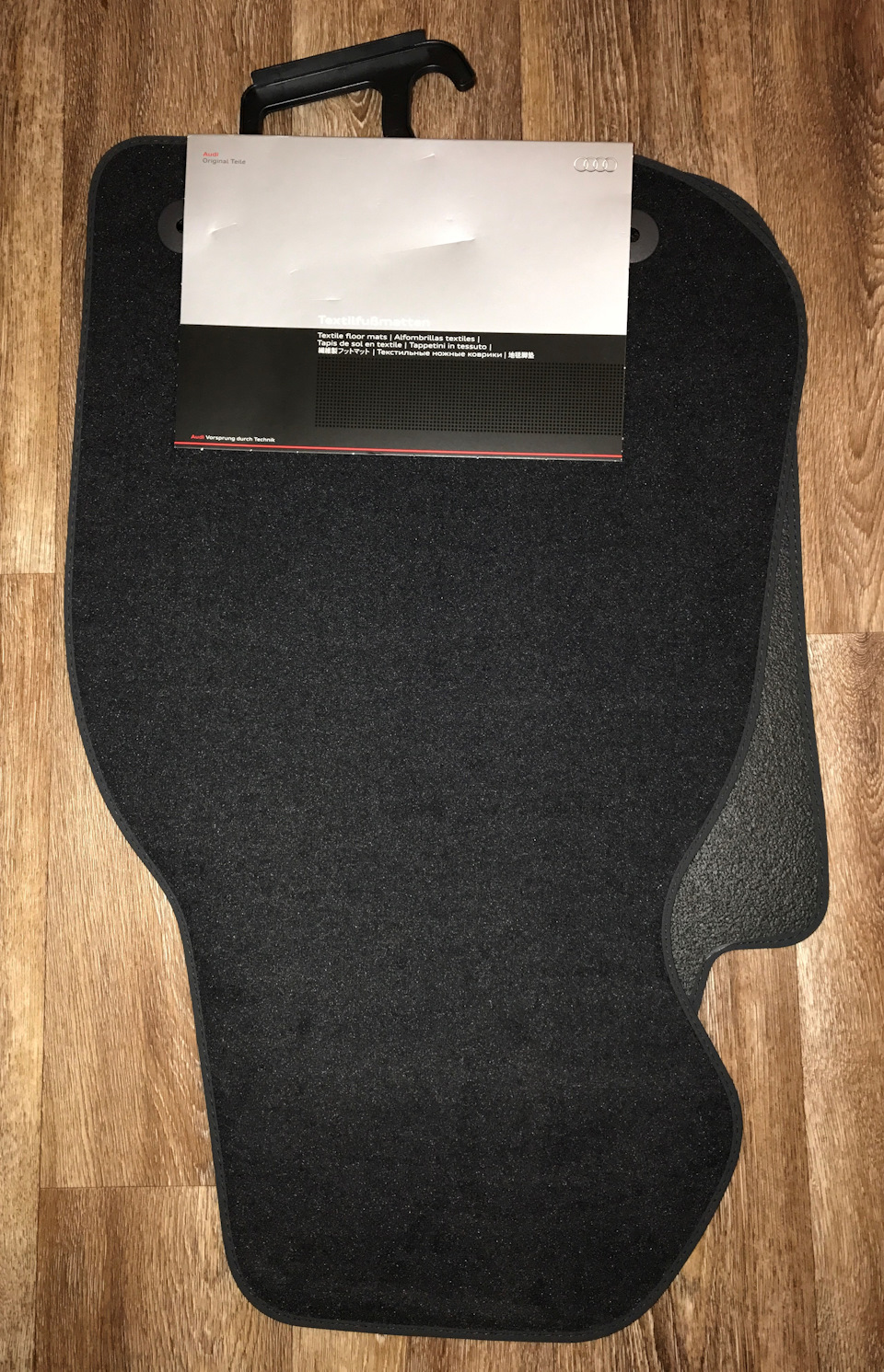 Оригинальные передние летние коврики — Audi Allroad (C5)