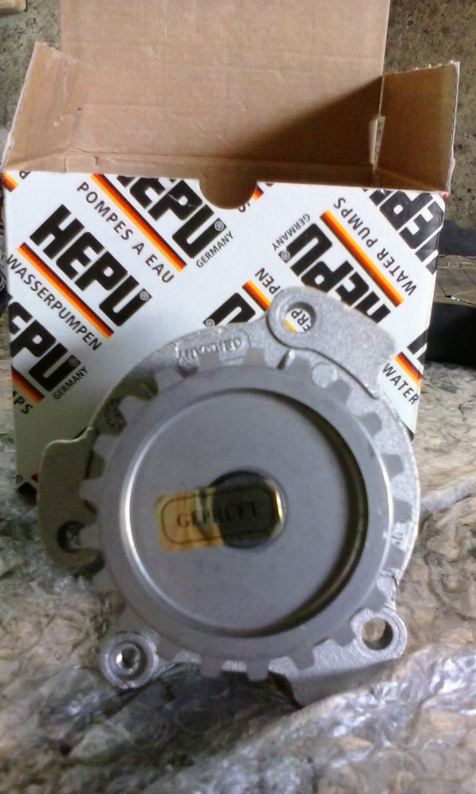 грм с роликами и помпа — Lada Приора хэтчбек, 1,6 л, 2011 года | тюнинг ...