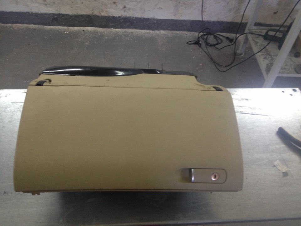 95fa752s 960 Как открыть бардачок ауди а6