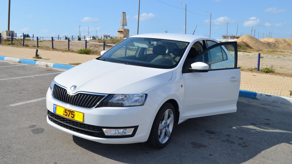 Шкода рапид отзывы. Шкода Рапид Элеганс. Skoda Rapid 1.4 TSI DSG. Шкода Рапид 2011. Шкода Рапид 2014 Elegance.