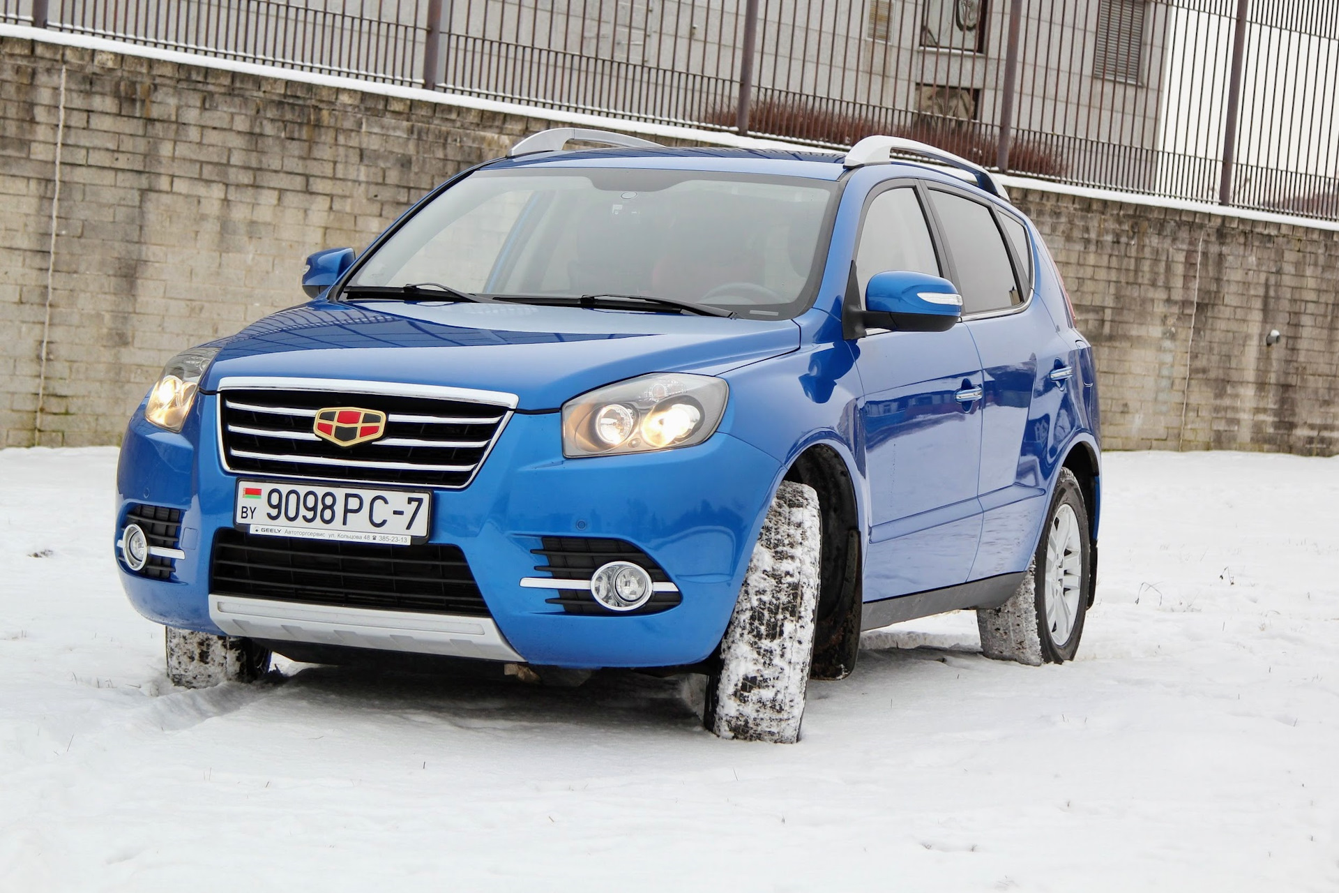 Джили внедорожник. Geely Emgrand x7. Geely Emgrand х7. Машина Geely Emgrand x7. Джили Emgrand x7.