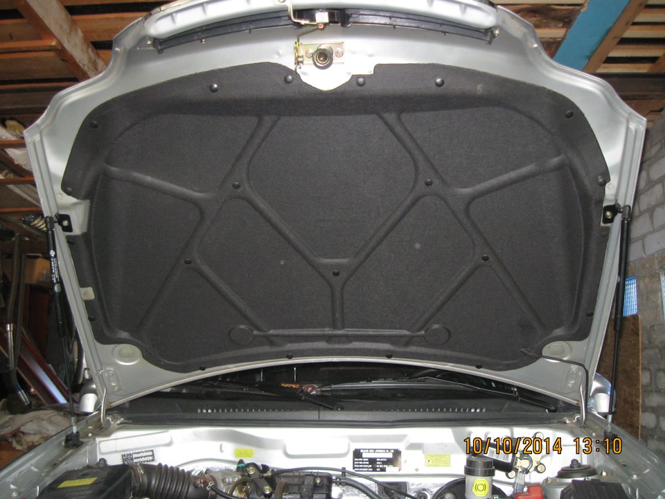Дефлектор капота geely coolray. Капот джили ск2. Капот на ипсум 2000 года. Капот джили монжаро. "капот" toyota арт.