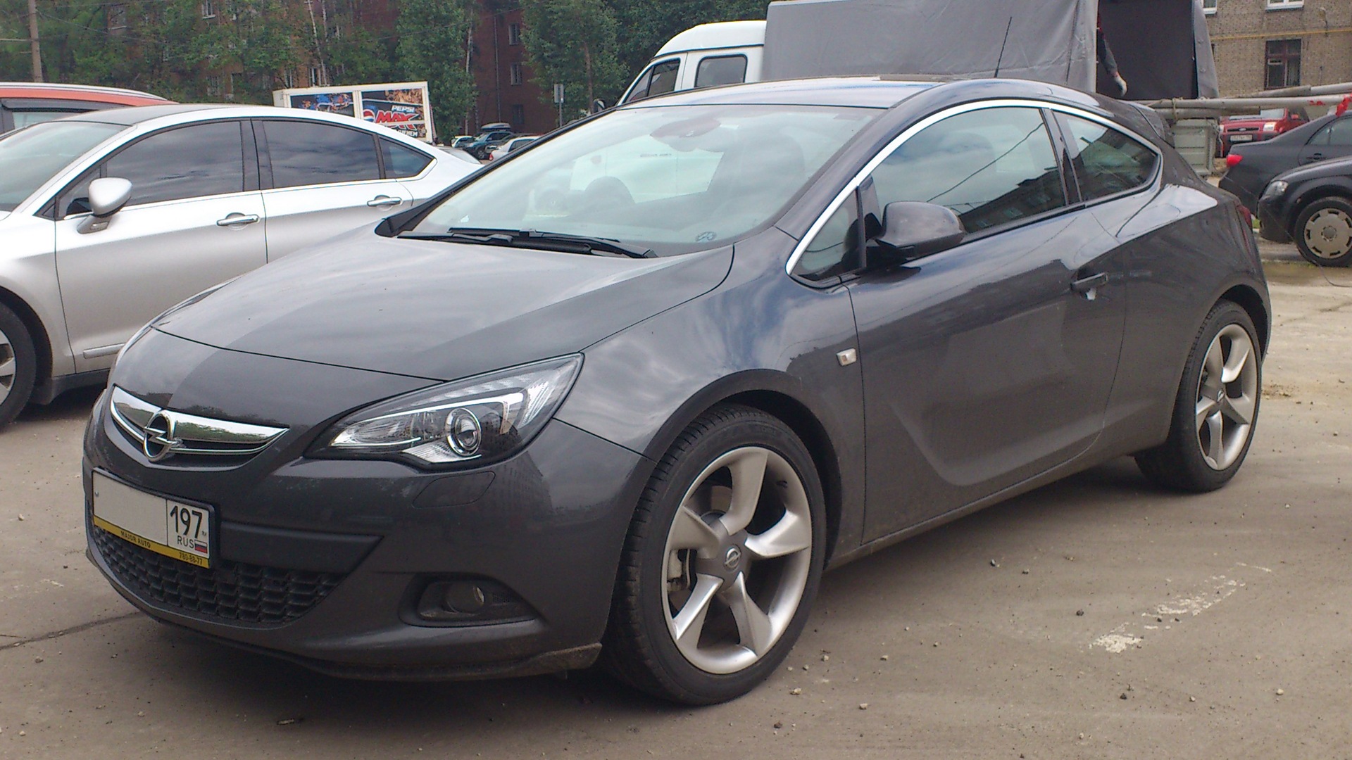 Opel Astra J GTC 1.4 бензиновый 2012 | 1.4T MT Sport на DRIVE2