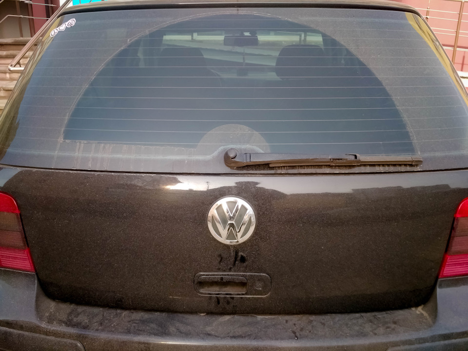 Задний дворник от Golf V/Caddy — Volkswagen Golf Mk4, 1,4 л, 2000 года ...