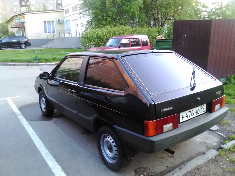 Lada 2108 черная