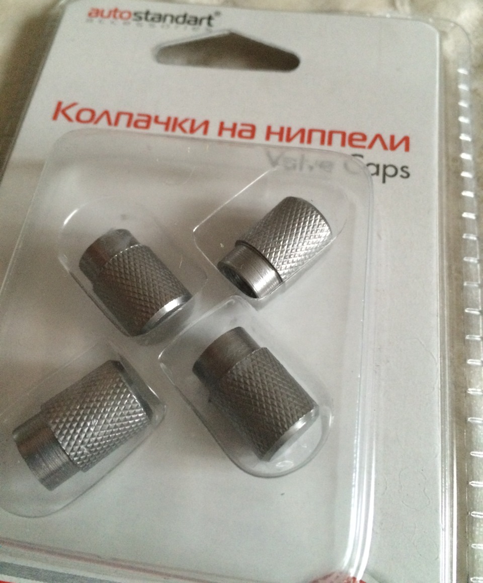 Колпачки на ниппели и пара ништячков — Mitsubishi Lancer X, 1,8 л, 2010 ...