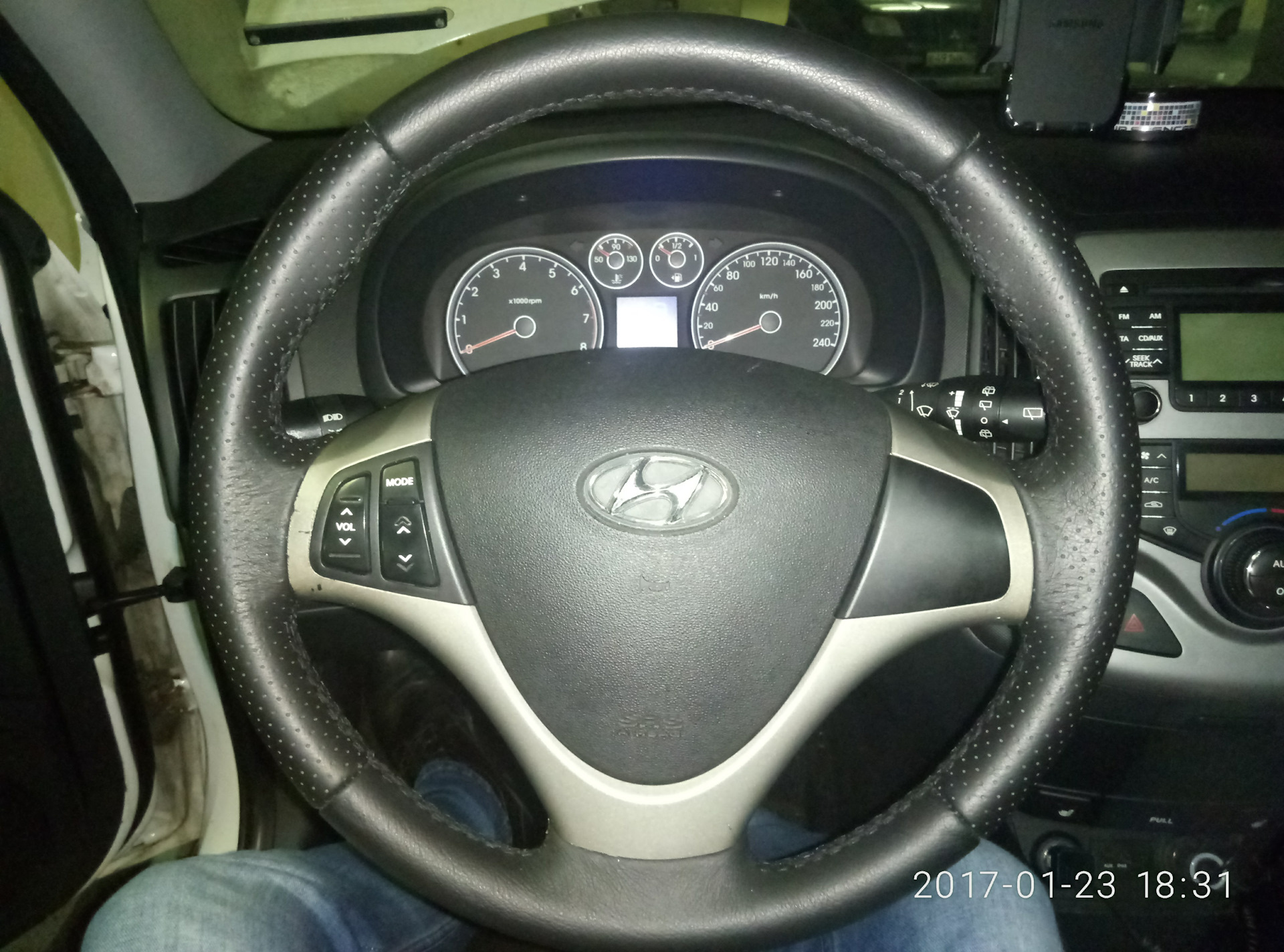 Как снять руль i30 Замена накладок руля и АКПП - Hyundai i30 (1G), 1,6 л, 2009 года стайлинг DRIVE2