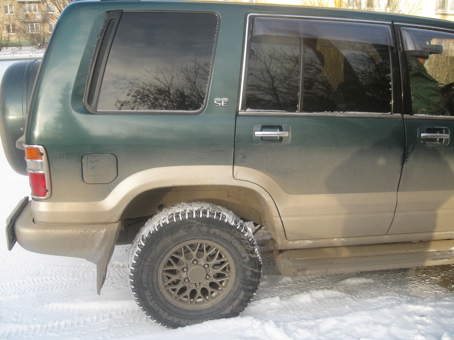 Бигхорн 69 кузов. Авторазбор в чкаловске. Bighorn ubs69. Бигхорн 69 кузов. Isuzu bighorn ubs69gw.