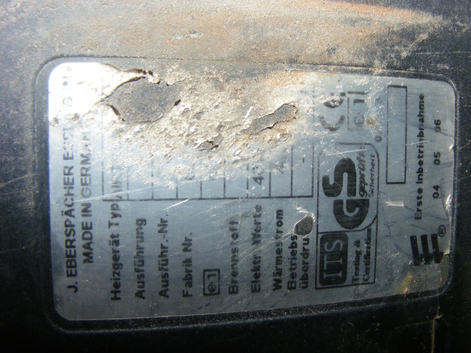 Вот эта табличька — Mercedes-Benz Sprinter (1G)