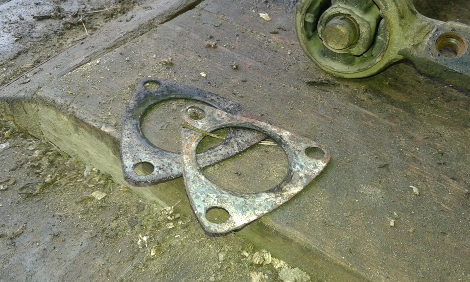 Замена прокладок выхлопной системы, заварка трещины — BMW 3 series (E36 ...