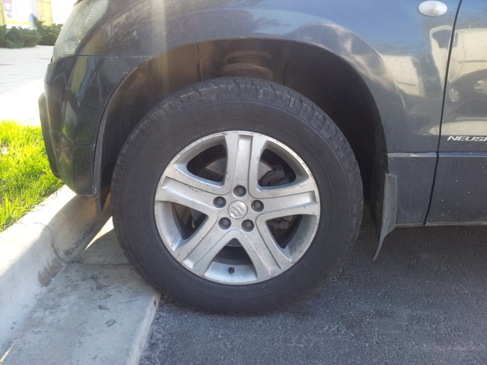 Поменял зимнюю на всесезонную резину. — Suzuki Grand Vitara (2G), 2 л ...