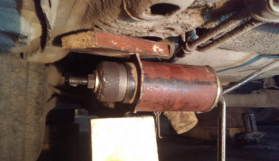 966f4a6s 960 Как открутить закисший болт в сайлентблоке