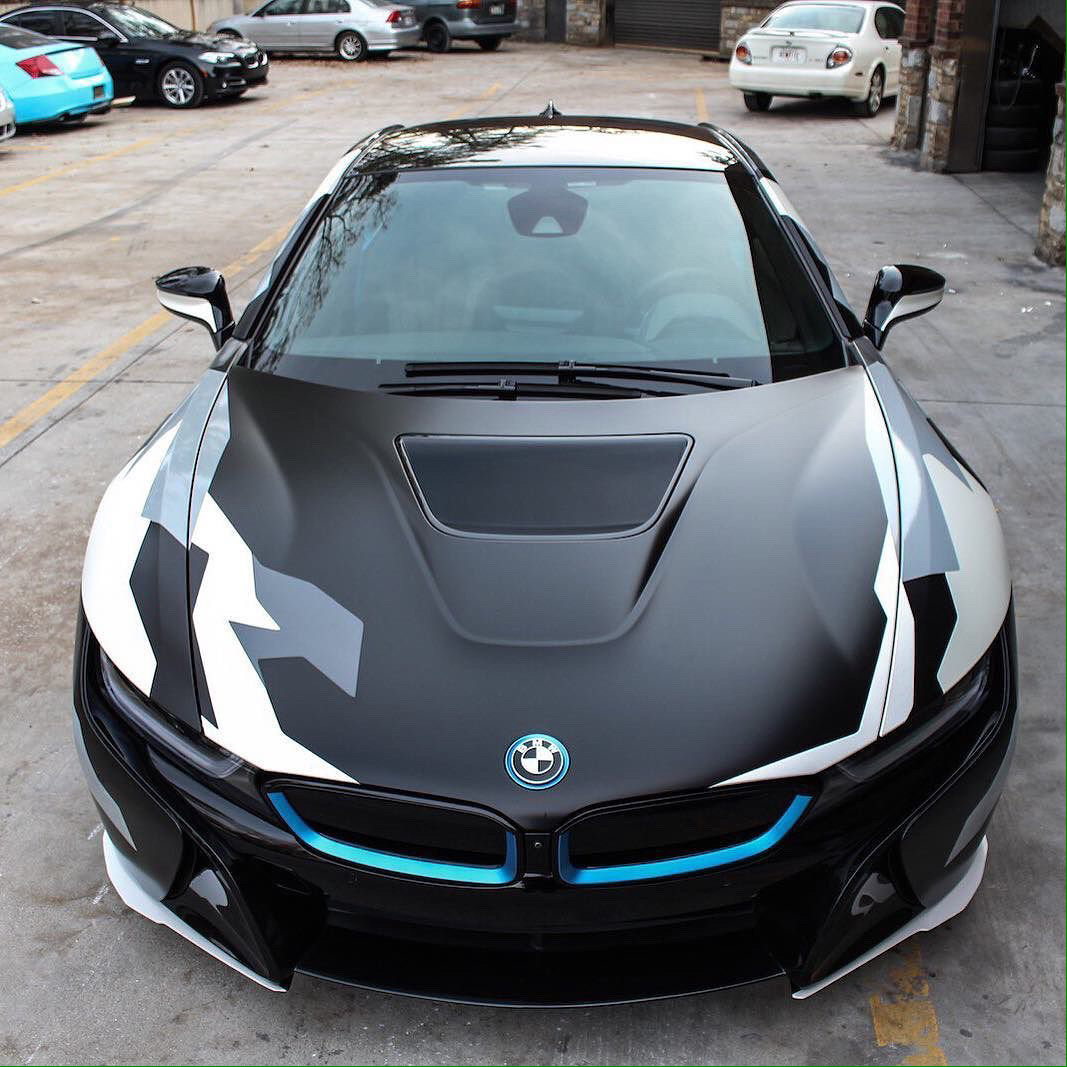 White BMW i8 Tuning