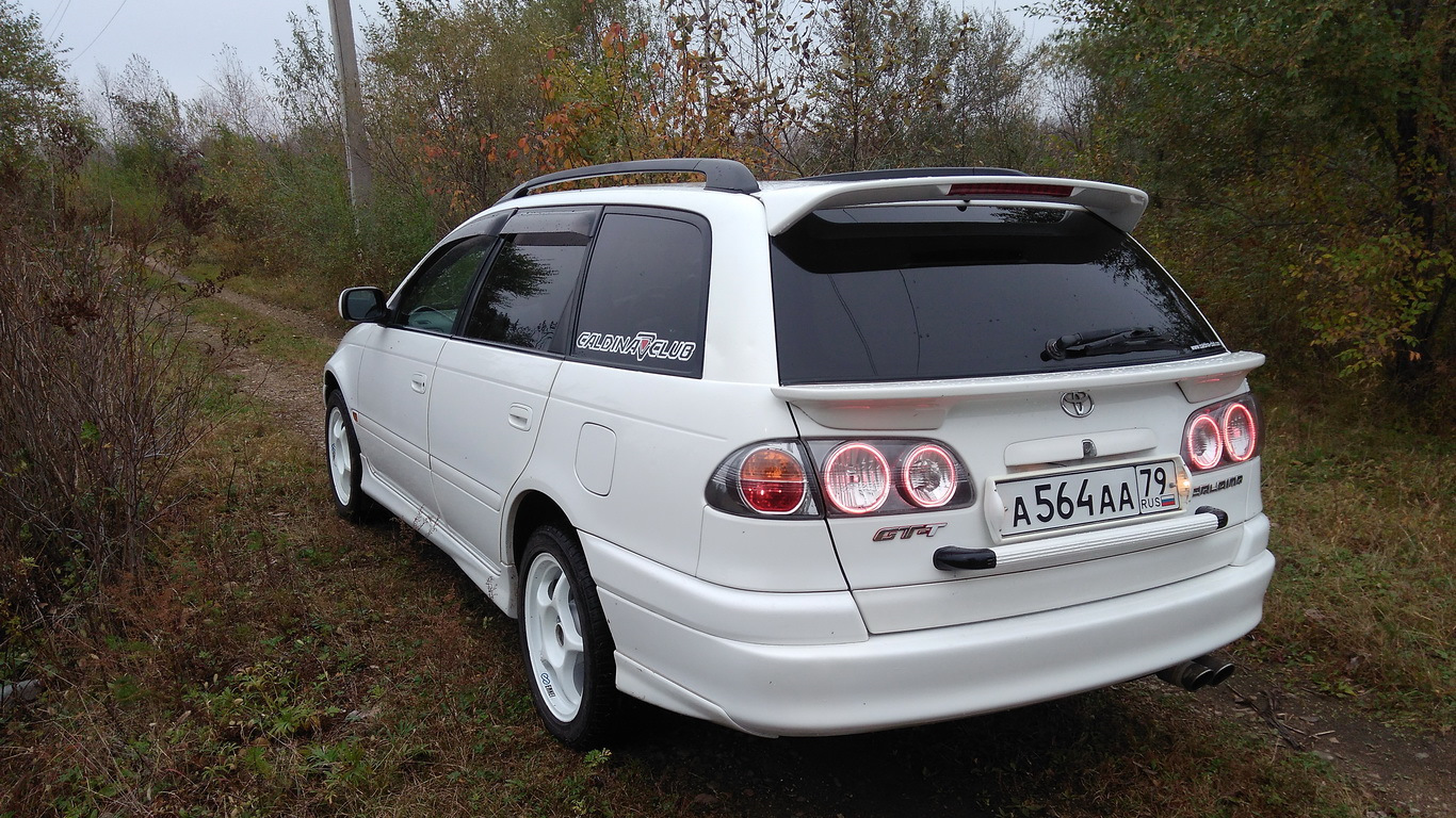 Купить калдину в новосибирске. Toyota Caldina GTT. Тойота Калдина ГТТ. Toyota Caldina st215 GTT. Toyota Caldina а005оу.