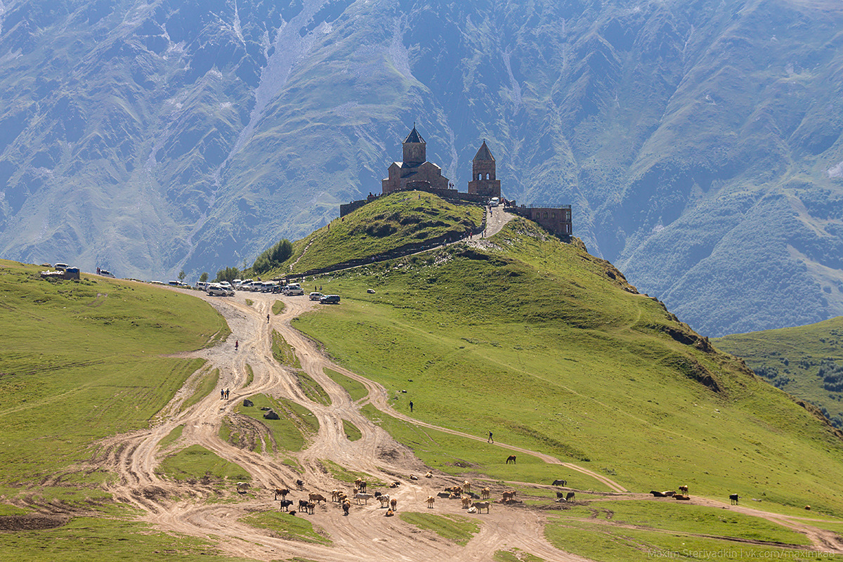 Kazbegi Грузия достопримечательности