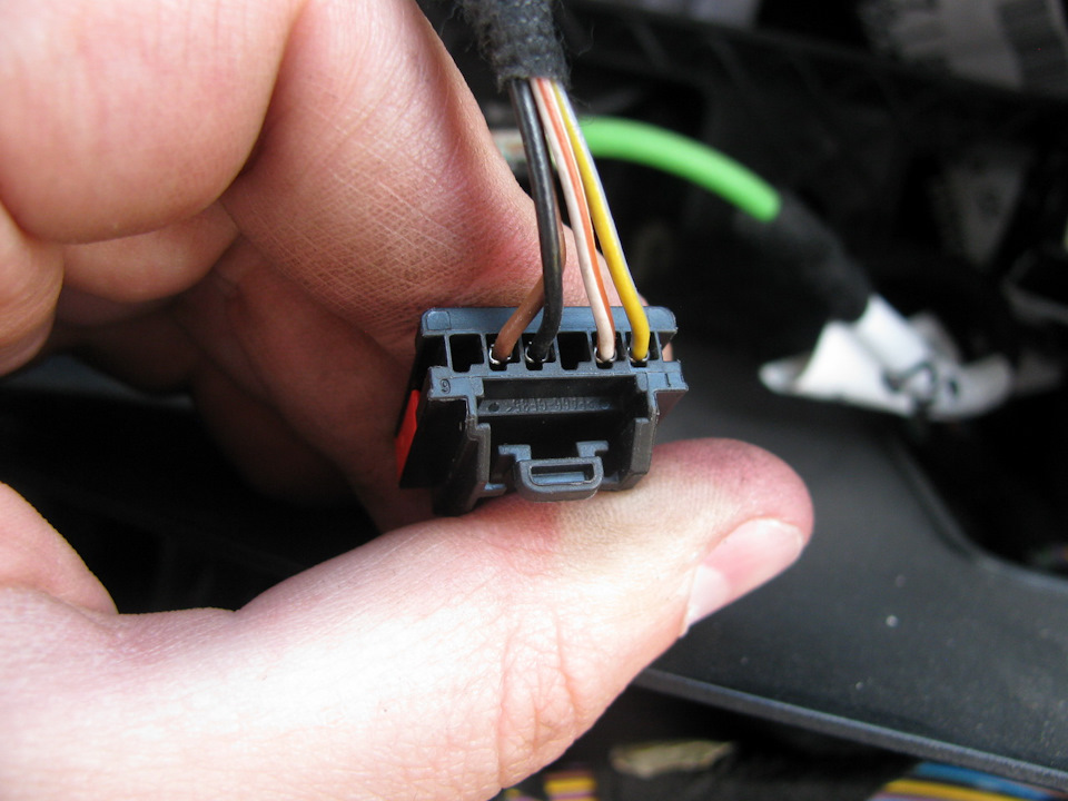 кнопка включения парков — добавляем пины с проводами) — Ford Mondeo IV