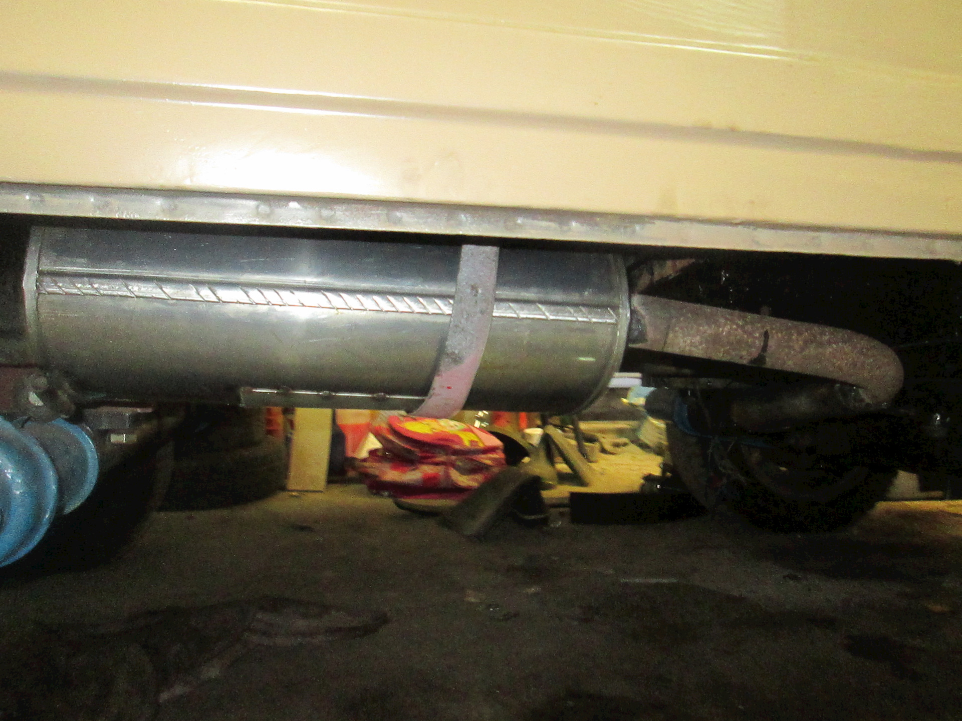 Установка выхлопной системы — ЛуАЗ 969, 1,2 л, 1985 года | тюнинг | DRIVE2