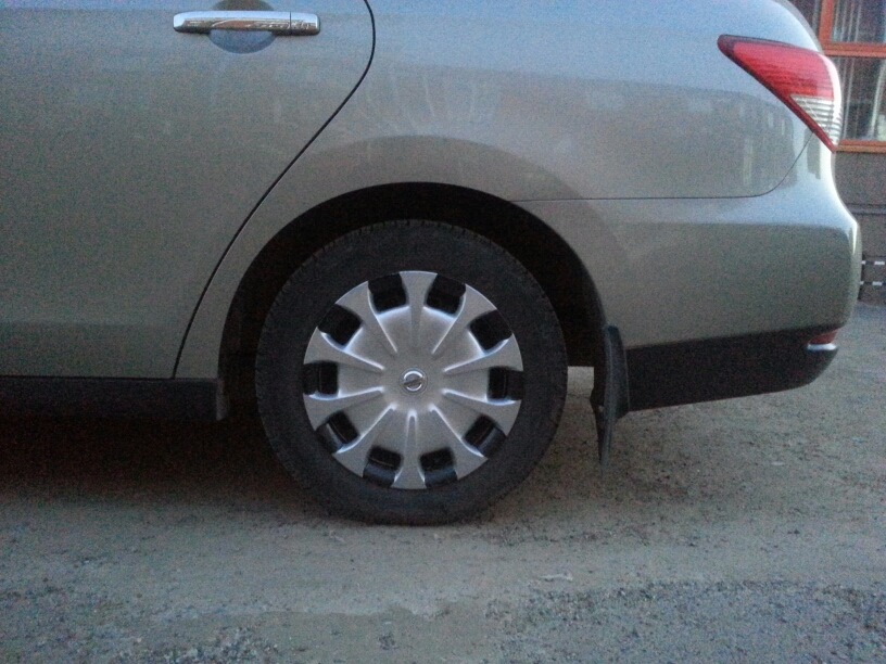 Немножко выделиться — Nissan Almera V (G11/15), 1,6 л, 2013 года ...