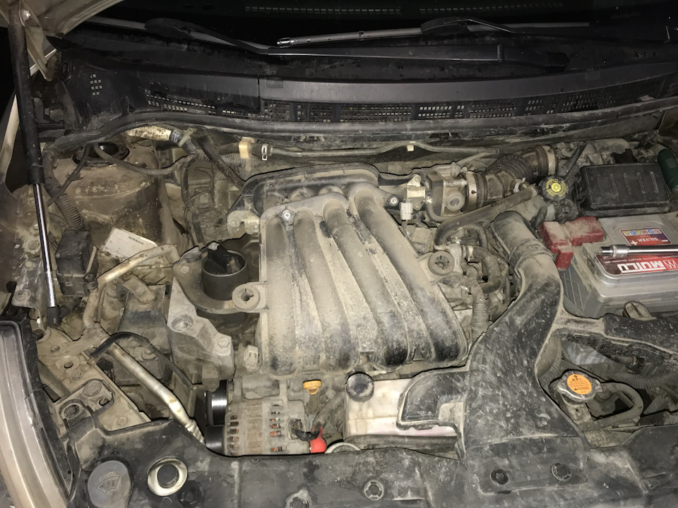 Замена свечей и чистка дроссельной заслонки. — Nissan Tiida (1G), 1,6 л ...