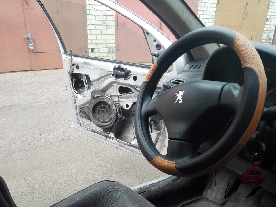 Ремон стеклоподъемника — Peugeot 206 Sedan, 1,4 л, 2007 года ...
