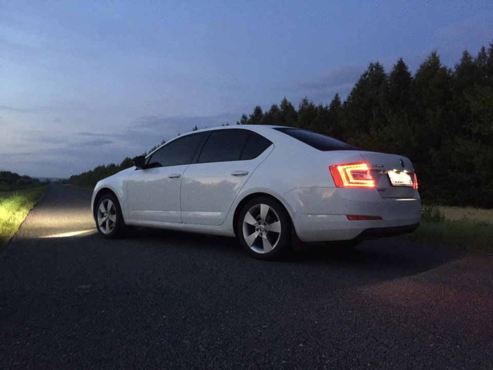 Skoda Octavia a7 White