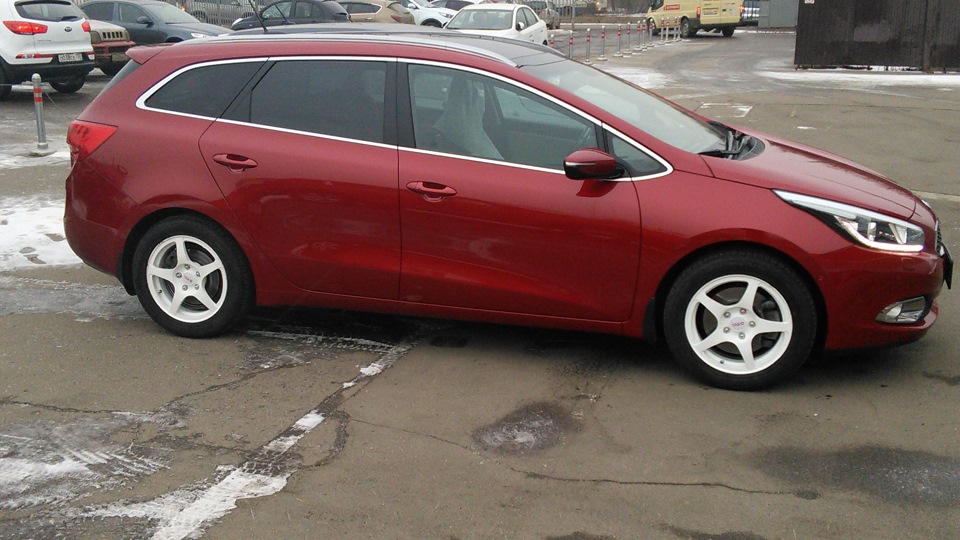 Kia Ceed SW Red